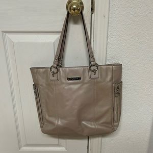 Coach purse F19456